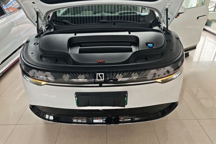 Used Zeekr 7X 2025 100kWh Long-Range All-Wheel Drive Intelligent Driving Version Engine Bay