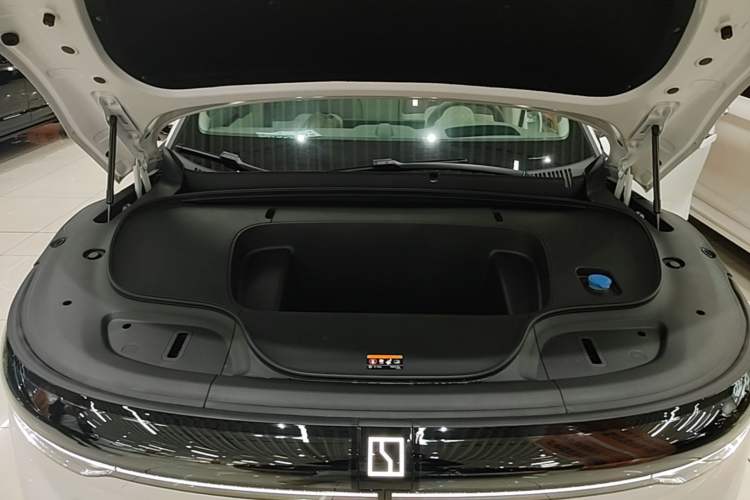 Used Zeekr 7X 2025 75 kWh Rear-Wheel Drive Intelligent Driving Version Engine Bay