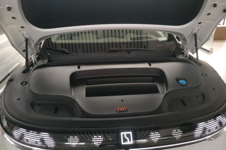 Used Zeekr 7X 2025 100kWh Long-Range All-Wheel Drive Intelligent Driving Version Engine Bay