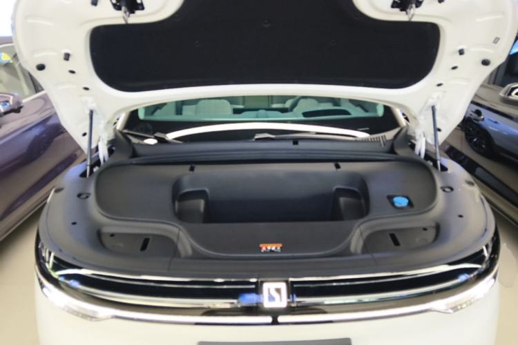 Used Zeekr 7X 2025 75 kWh Rear-Wheel Drive Intelligent Driving Version Engine Bay