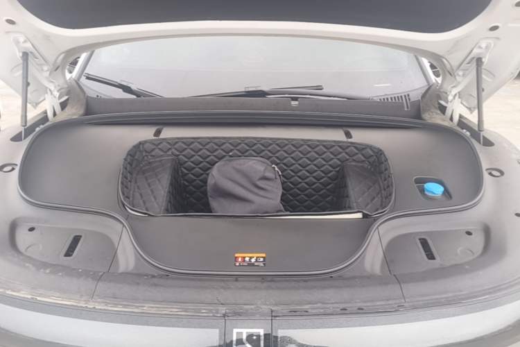 Used Zeekr 7X 2025 75 kWh Rear-Wheel Drive Intelligent Driving Version Engine Bay