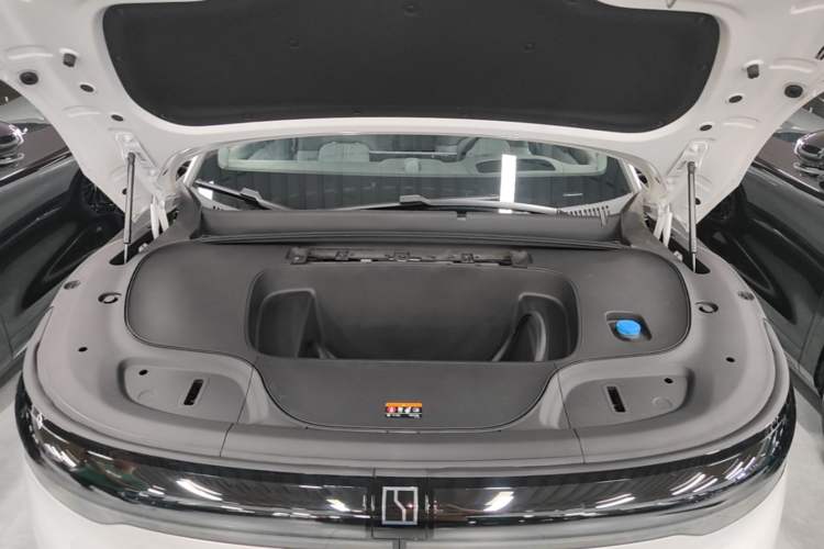 Used Zeekr 7X 2025 100 kWh Long-Range Rear-Wheel Drive with Intelligent Driving Features Engine Bay