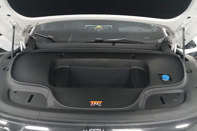 Used Zeekr 7X 2025 100 kWh Long-Range Rear-Wheel Drive with Intelligent Driving Features Engine Bay