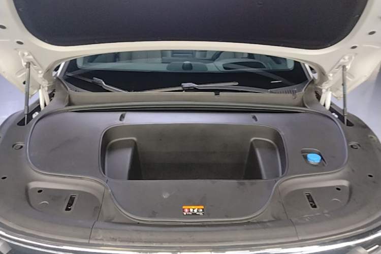 Used Zeekr 7X 2025 75 kWh Rear-Wheel Drive Intelligent Driving Version Engine Bay