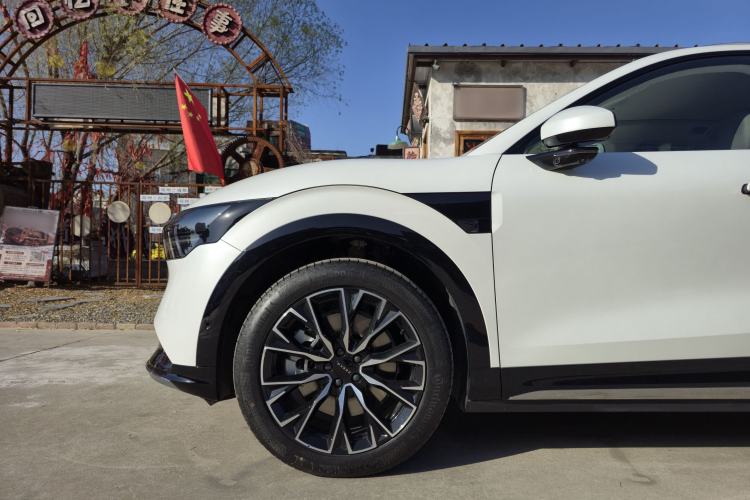Used Zeekr 7X 2025 100 kWh Long-Range Rear-Wheel Drive with Intelligent Driving Features Exterior 3