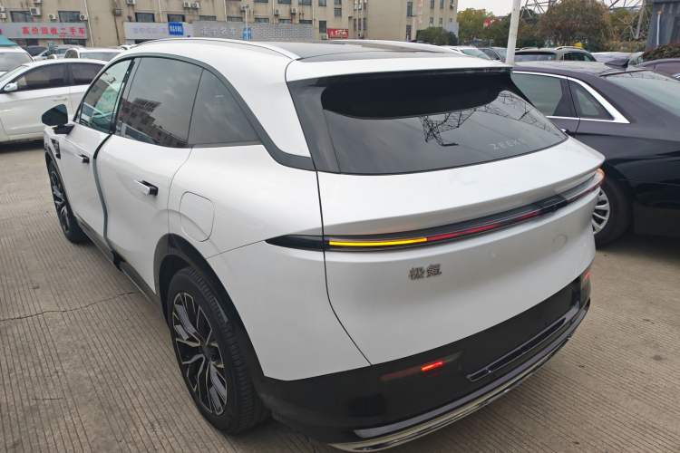 Used Zeekr 7X 2025 100kWh Long-Range All-Wheel Drive Intelligent Driving Version Exterior 3
