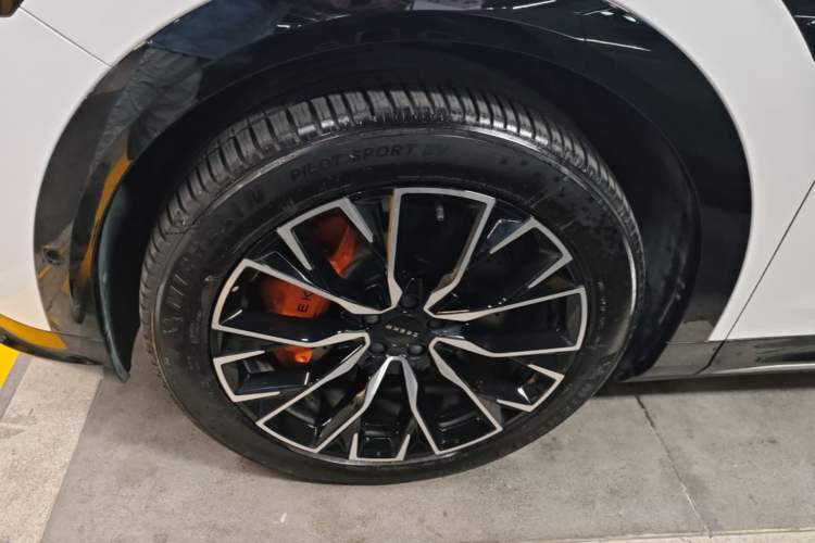 Used Zeekr 7X 2025 100 kWh Long-Range Rear-Wheel Drive with Intelligent Driving Features Exterior 4
