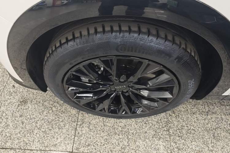 Used Zeekr 7X 2025 75 kWh Rear-Wheel Drive Intelligent Driving Version Exterior 4