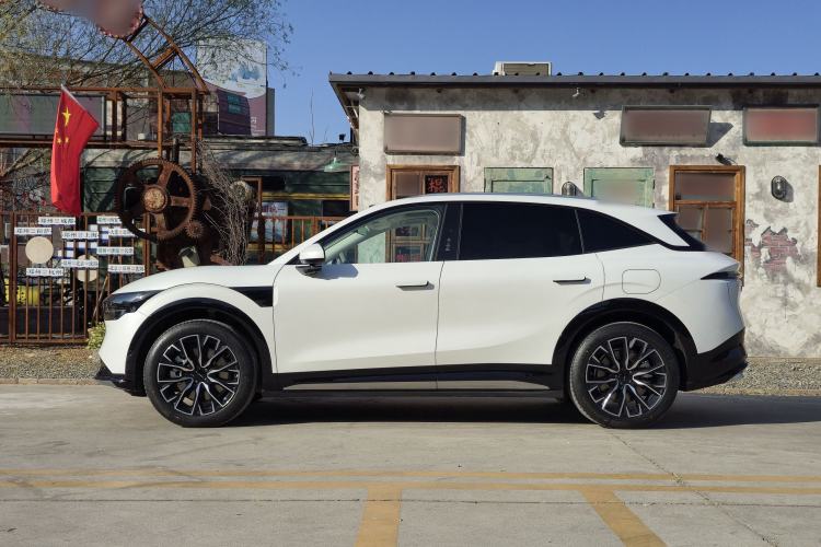 Used Zeekr 7X 2025 100 kWh Long-Range Rear-Wheel Drive with Intelligent Driving Features Exterior 4