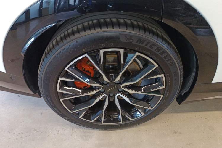 Used Zeekr 7X 2025 100kWh Long-Range All-Wheel Drive Intelligent Driving Version Exterior 5