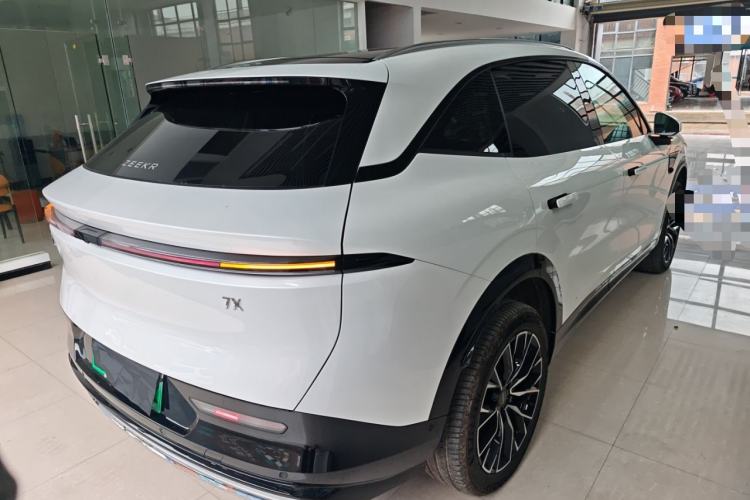 Used Zeekr 7X 2025 100kWh Long-Range All-Wheel Drive Intelligent Driving Version Exterior 5
