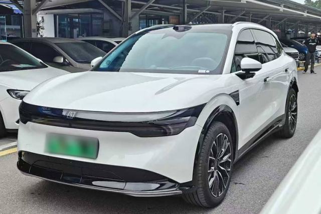 Used Zeekr 7X 2025 100 kWh Long-Range Rear-Wheel Drive with Intelligent Driving Features