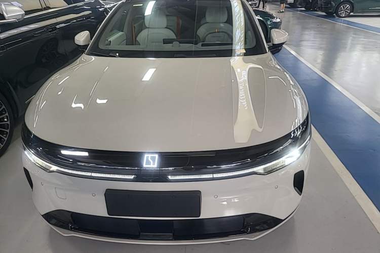 Used Zeekr 7X 2025 100kWh Long-Range All-Wheel Drive Intelligent Driving Version Front