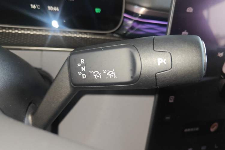 Used Zeekr 7X 2025 75 kWh Rear-Wheel Drive Intelligent Driving Version Gear Lever