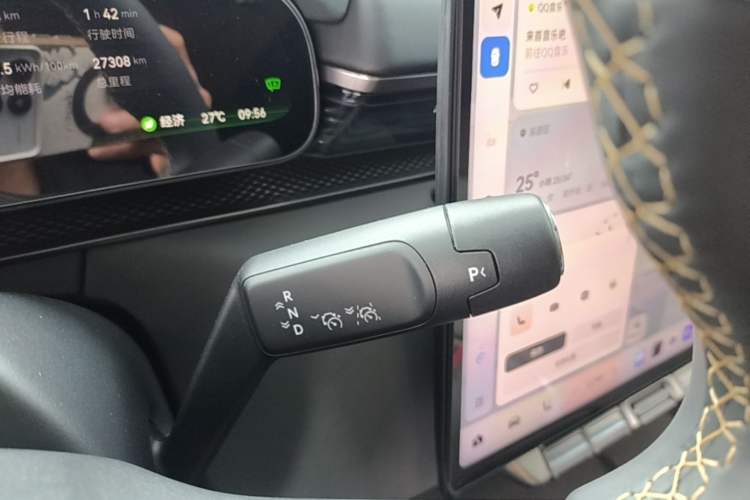 Used Zeekr 7X 2025 100 kWh Long-Range Rear-Wheel Drive with Intelligent Driving Features Gear Lever