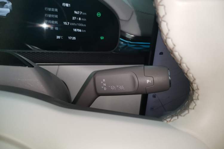 Used Zeekr 7X 2025 100kWh Long-Range All-Wheel Drive Intelligent Driving Version Gear Lever