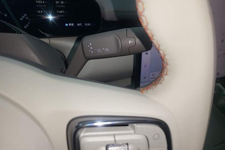 Used Zeekr 7X 2025 100kWh Long-Range All-Wheel Drive Intelligent Driving Version Gear Lever