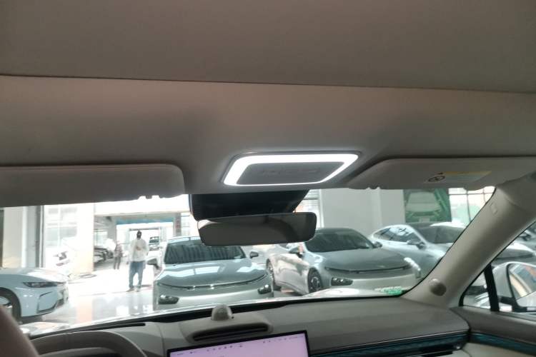 Used Zeekr 7X 2025 100kWh Long-Range All-Wheel Drive Intelligent Driving Version Headliner