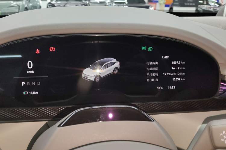 Used Zeekr 7X 2025 100 kWh Long-Range Rear-Wheel Drive with Intelligent Driving Features Instrument Cluster