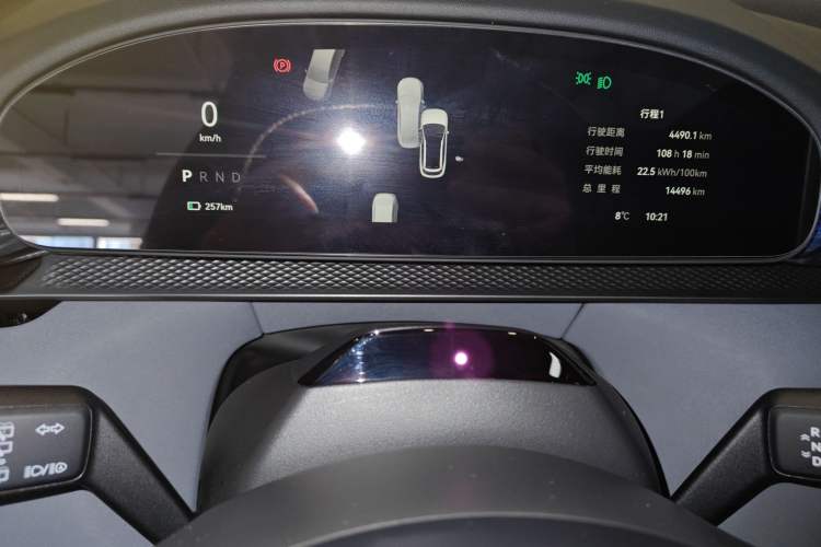 Used Zeekr 7X 2025 100 kWh Long-Range Rear-Wheel Drive with Intelligent Driving Features Instrument Cluster