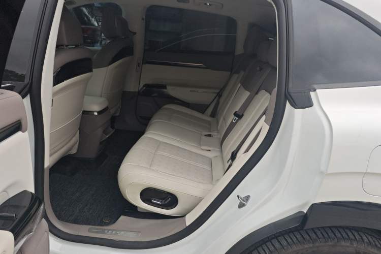 Used Zeekr 7X 2025 100 kWh Long-Range Rear-Wheel Drive with Intelligent Driving Features Interior 4