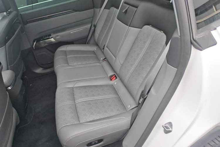Used Zeekr 7X 2025 100kWh Long-Range All-Wheel Drive Intelligent Driving Version Interior 4