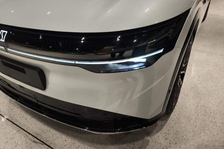 Used Zeekr 7X 2025 100 kWh Long-Range Rear-Wheel Drive with Intelligent Driving Features Left Front Headlight
