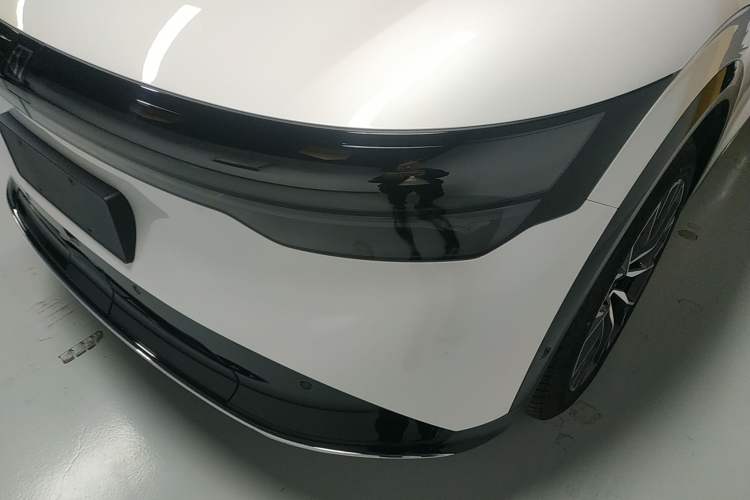 Used Zeekr 7X 2025 75 kWh Rear-Wheel Drive Intelligent Driving Version Left Front Headlight