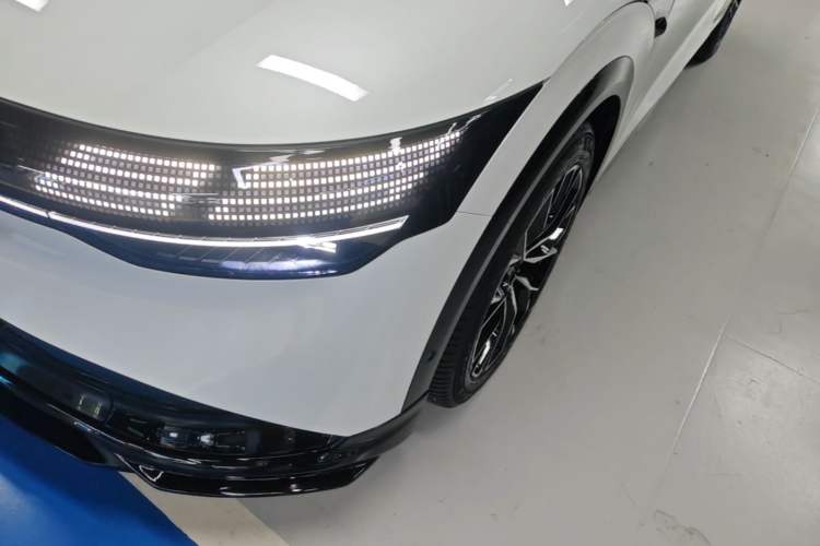 Used Zeekr 7X 2025 100kWh Long-Range All-Wheel Drive Intelligent Driving Version Left Front Headlight