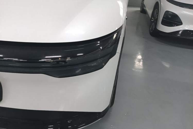 Used Zeekr 7X 2025 100 kWh Long-Range Rear-Wheel Drive with Intelligent Driving Features Left Front Headlight