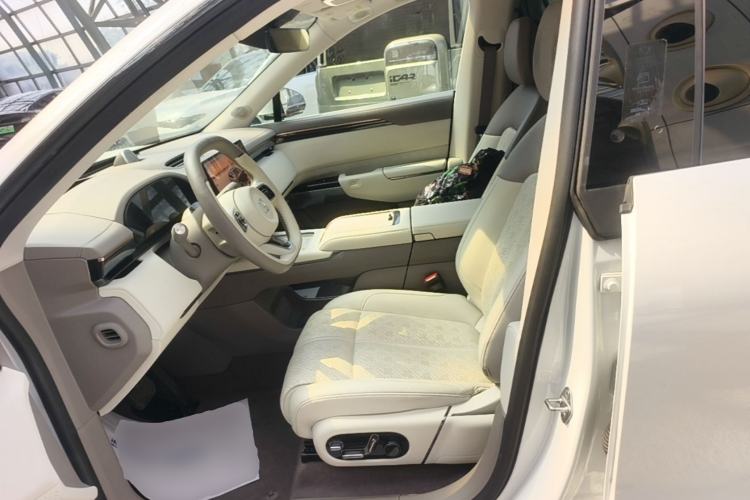 Used Zeekr 7X 2025 75 kWh Rear-Wheel Drive Intelligent Driving Version Left Front Seat