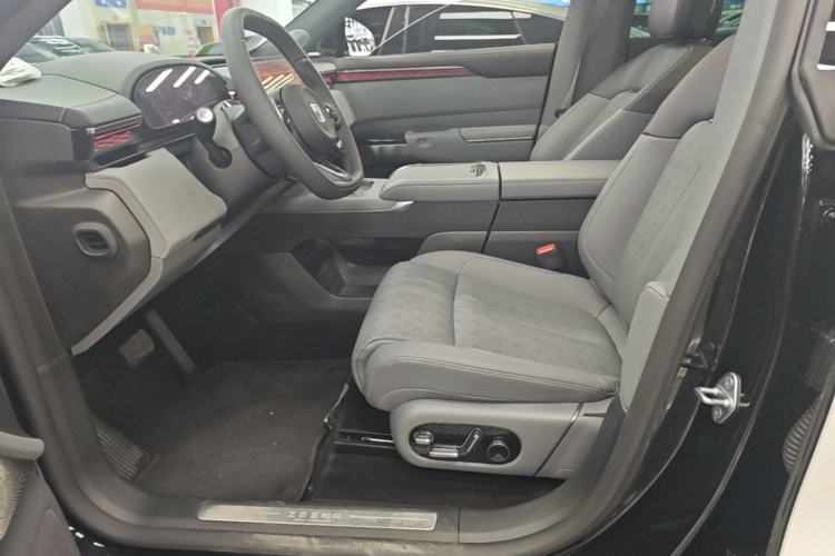 Used Zeekr 7X 2025 75 kWh Rear-Wheel Drive Intelligent Driving Version Left Front Seat