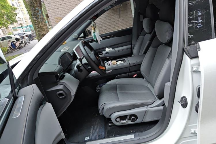 Used Zeekr 7X 2025 100 kWh Long-Range Rear-Wheel Drive with Intelligent Driving Features Left Front Seat