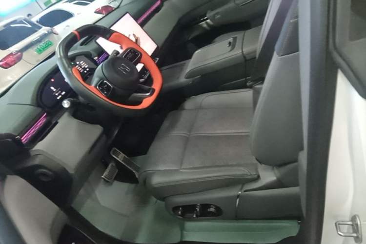 Used Zeekr 7X 2025 100kWh Long-Range All-Wheel Drive Intelligent Driving Version Left Front Seat