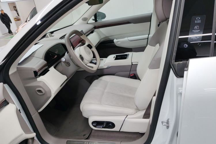 Used Zeekr 7X 2025 75 kWh Rear-Wheel Drive Intelligent Driving Version Left Front Seat
