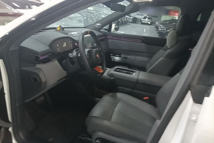 Used Zeekr 7X 2025 100 kWh Long-Range Rear-Wheel Drive with Intelligent Driving Features Left Front Seat