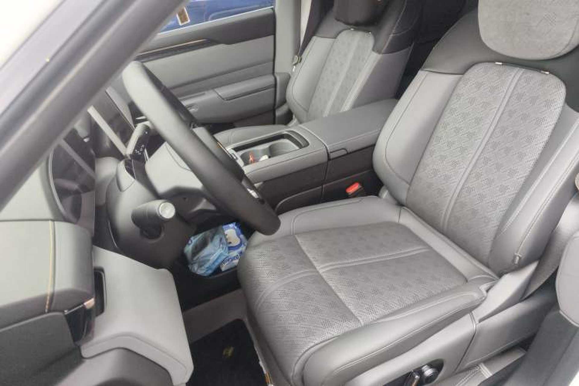 Used Zeekr 7X 2025 100 kWh Long-Range Rear-Wheel Drive with Intelligent Driving Features Left Front Seat