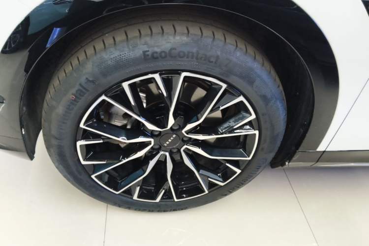 Used Zeekr 7X 2025 75 kWh Rear-Wheel Drive Intelligent Driving Version Left Front Wheel Hub