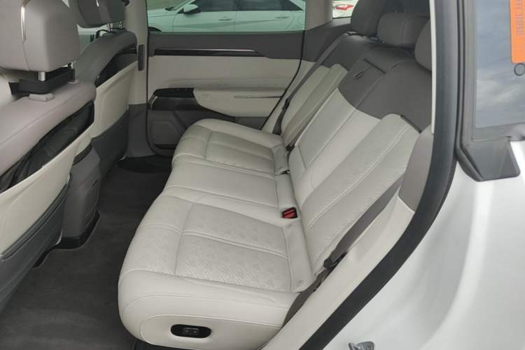 Used Zeekr 7X 2025 75 kWh Rear-Wheel Drive Intelligent Driving Version Left Rear Seat