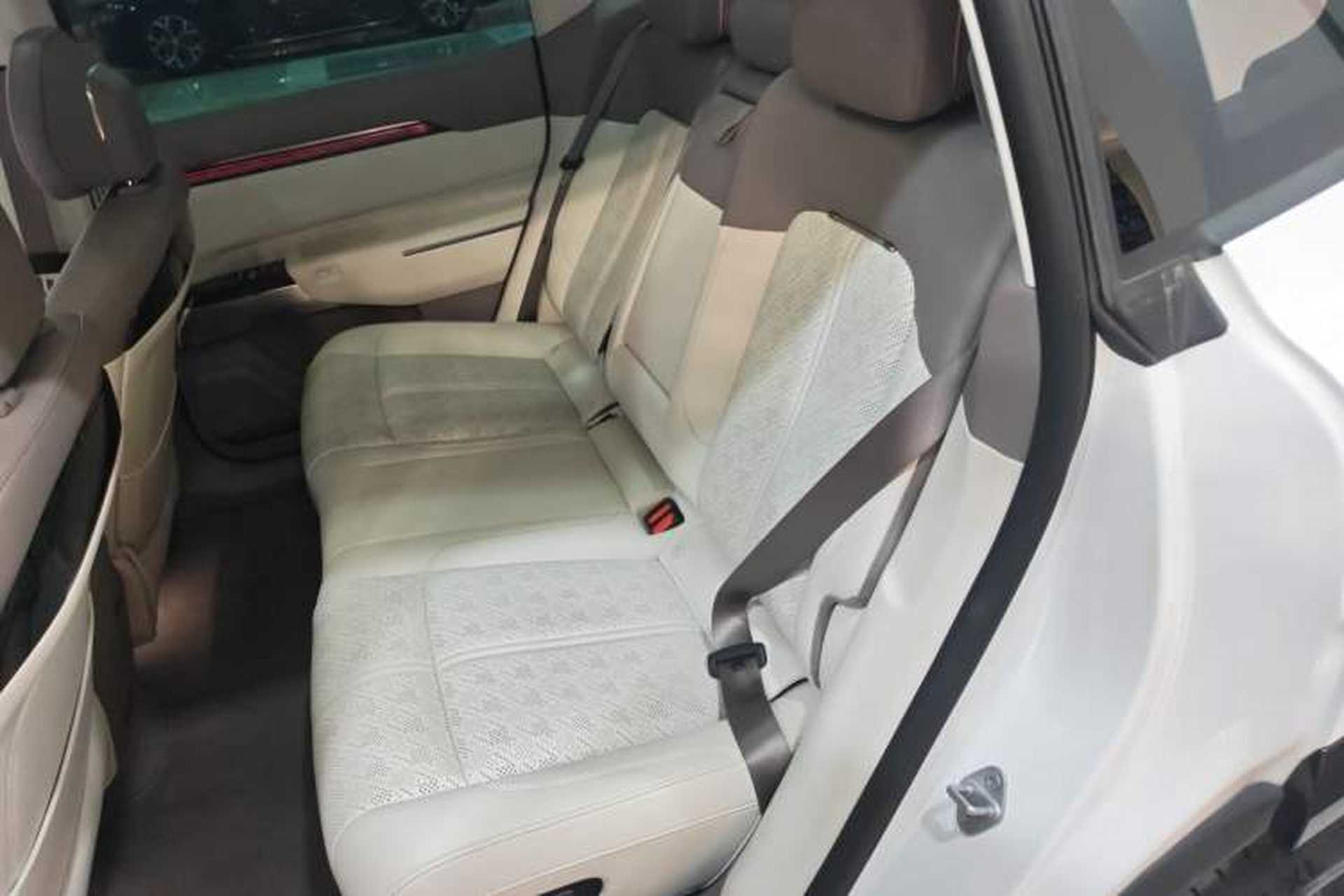 Used Zeekr 7X 2025 100kWh Long-Range All-Wheel Drive Intelligent Driving Version Left Rear Seat