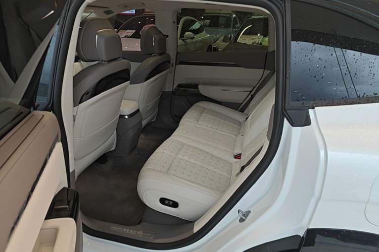 Used Zeekr 7X 2025 75 kWh Rear-Wheel Drive Intelligent Driving Version Left Rear Seat