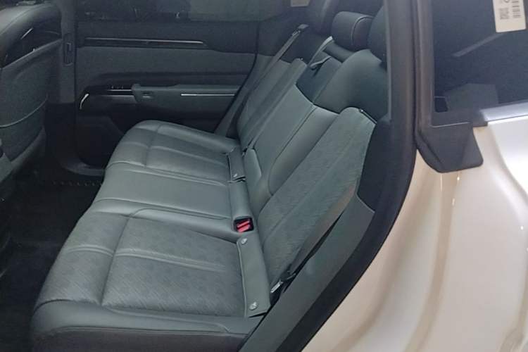 Used Zeekr 7X 2025 75 kWh Rear-Wheel Drive Intelligent Driving Version Left Rear Seat