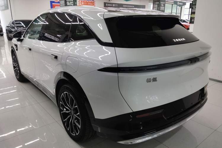 Used Zeekr 7X 2025 100 kWh Long-Range Rear-Wheel Drive with Intelligent Driving Features Rear Left 45 Deg
