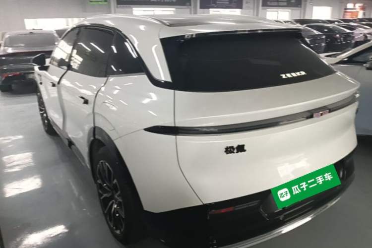 Used Zeekr 7X 2025 100 kWh Long-Range Rear-Wheel Drive with Intelligent Driving Features Rear Left 45 Deg