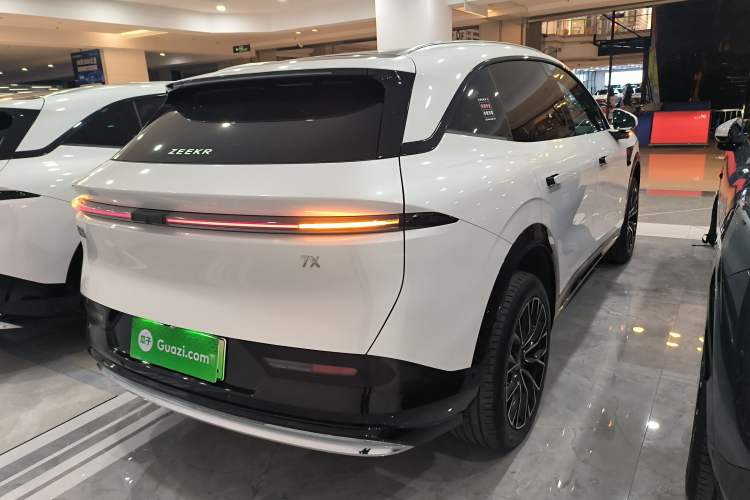 Used Zeekr 7X 2025 100kWh Long-Range All-Wheel Drive Intelligent Driving Version Rear Right 45 Deg