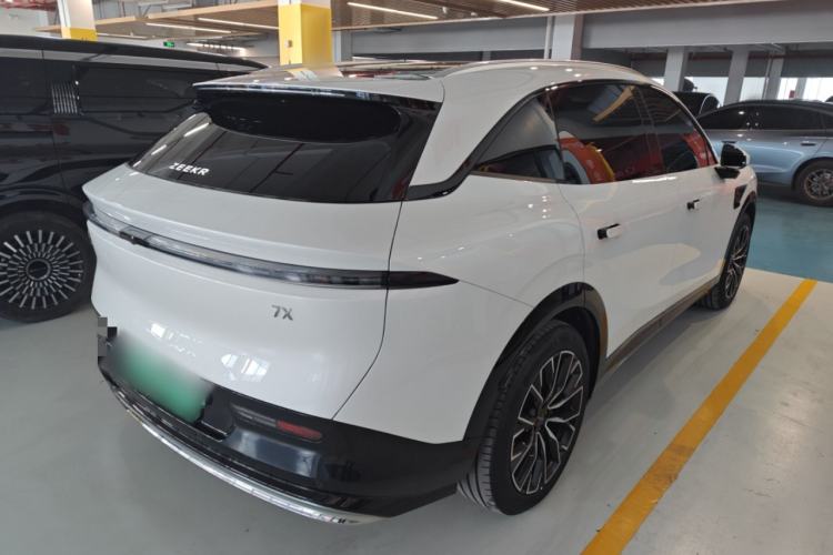 Used Zeekr 7X 2025 100 kWh Long-Range Rear-Wheel Drive with Intelligent Driving Features Rear Right 45 Deg