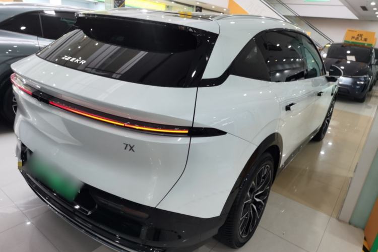 Used Zeekr 7X 2025 100kWh Long-Range All-Wheel Drive Intelligent Driving Version Rear Right 45 Deg