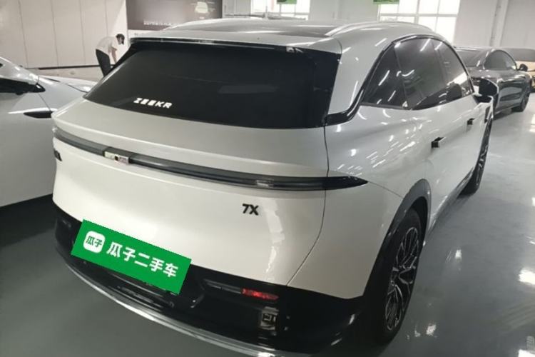 Used Zeekr 7X 2025 100 kWh Long-Range Rear-Wheel Drive with Intelligent Driving Features Rear Right 45 Deg