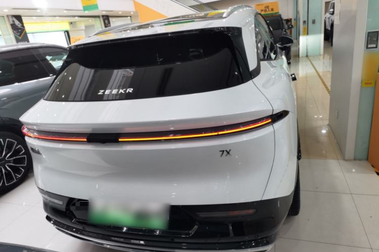 Used Zeekr 7X 2025 100kWh Long-Range All-Wheel Drive Intelligent Driving Version Rear