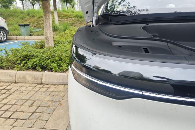 Used Zeekr 7X 2025 75 kWh Rear-Wheel Drive Intelligent Driving Version Right Front Headlight